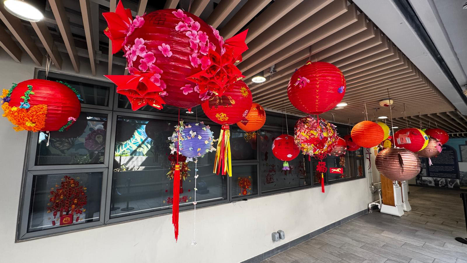 Public Photos / Files - Alllanterns (1)